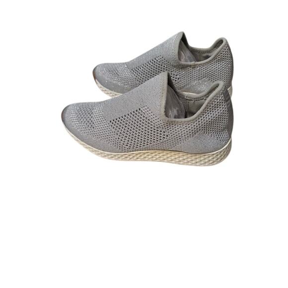 NWT J Slides Urban Sport Sneakers Silver Metallic Knit. - Picture 4 of 7